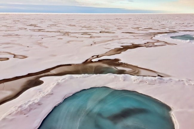 Paisaje marino de hielo ártico (A. R. Margolin)